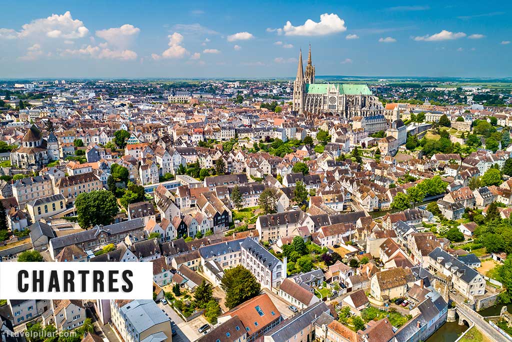 Chartres (Aerial view of the city)