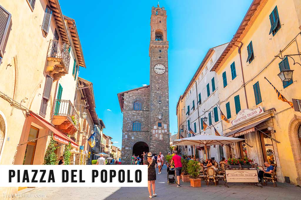 Piazza del Popolo and Palazzo dei Priori, Montalcino, Tuscany, Italy