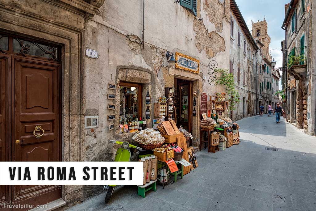 Via Roma Street, Pitigliano, Tuscany, Italy
